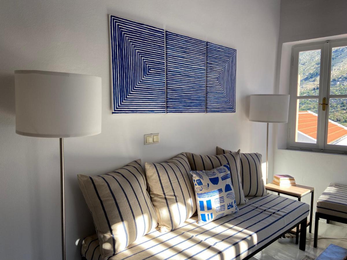 Little Blue In Chorio, Symi Villa Exterior photo